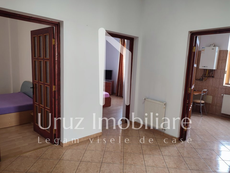 URUZ IMOBILIARE - VANZARE VILA CU 11 APARTAMENTE