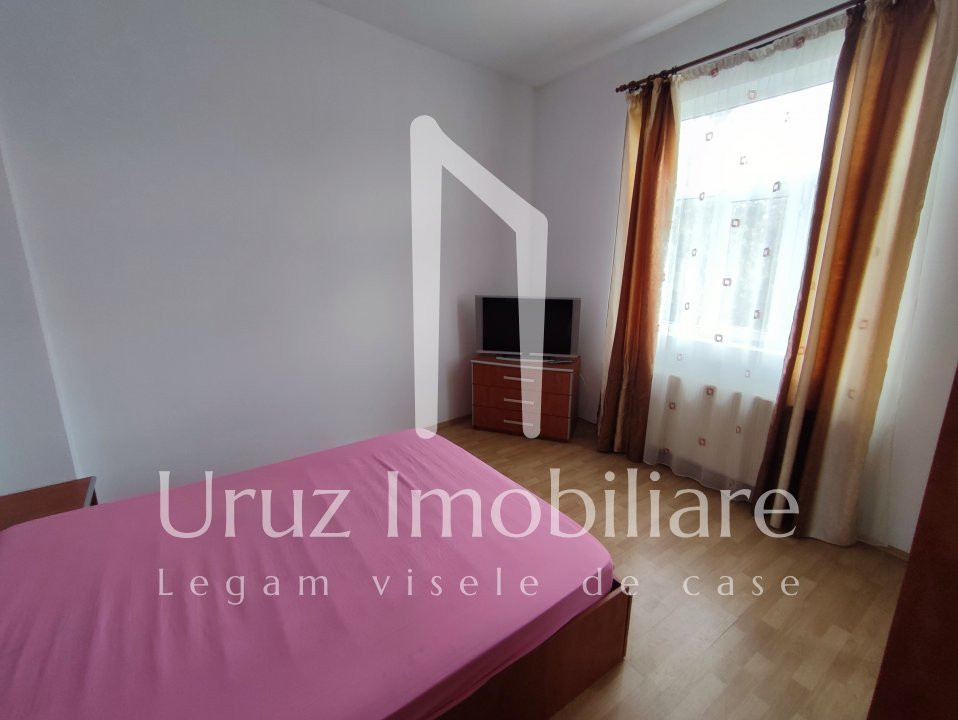 URUZ IMOBILIARE - VANZARE VILA CU 11 APARTAMENTE