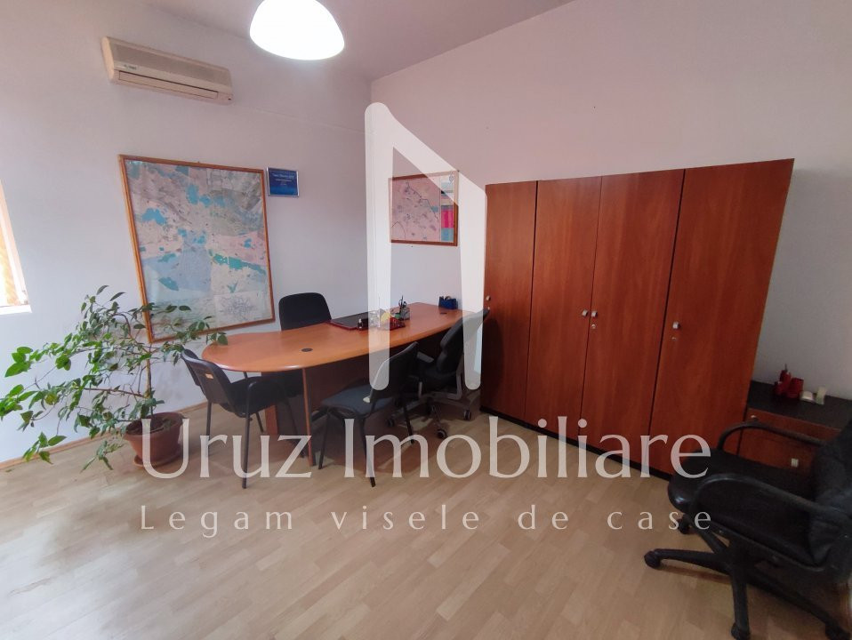 URUZ IMOBILIARE - VANZARE VILA CU 11 APARTAMENTE