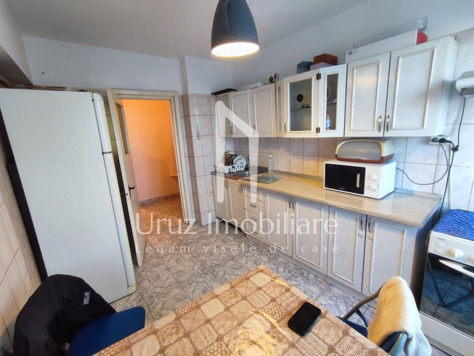 URUZ IMOBILIARE - VANZARE APARTAMENT 4 CAMERE BD. BUCURESTI