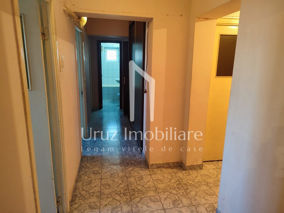 URUZ IMOBILIARE - VANZARE APARTAMENT 4 CAMERE BD. BUCURESTI