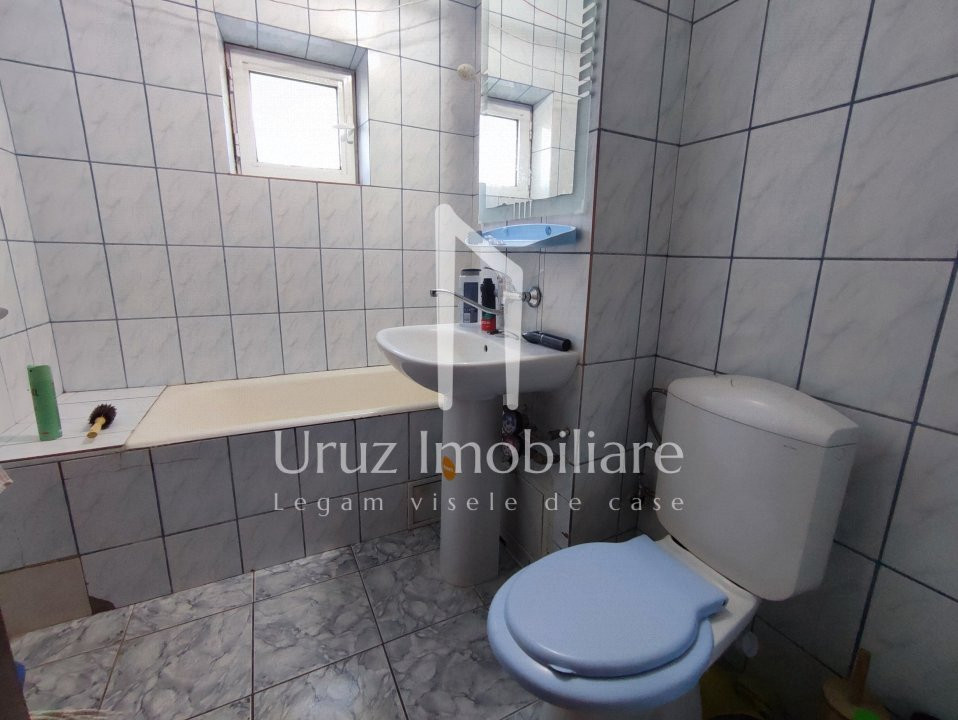 URUZ IMOBILIARE - VANZARE APARTAMENT 4 CAMERE BD. BUCURESTI